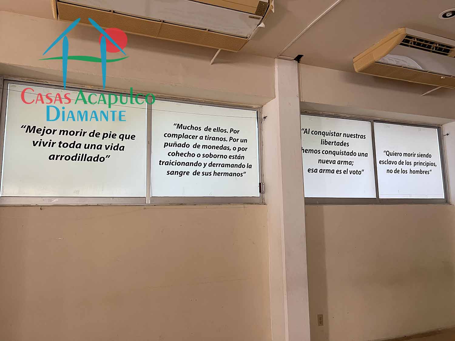 Centro Escolar La Paz sección secundaria - Auditorio 5